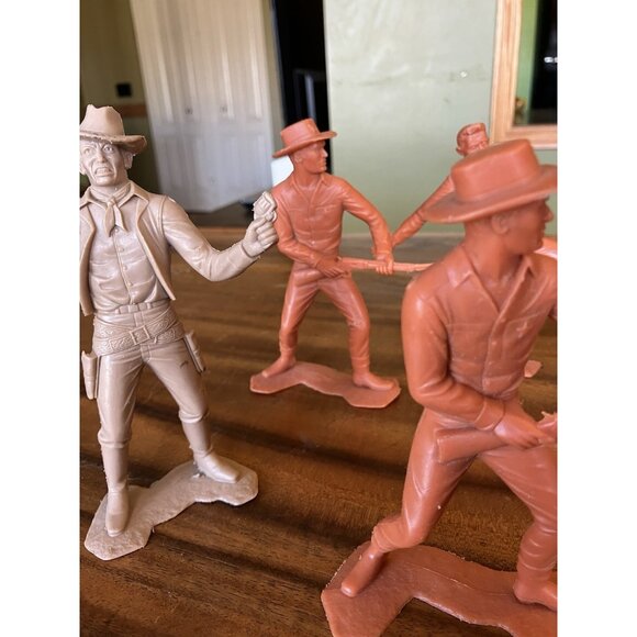 Vintage Louis Marx Cowboy Western Fort Apache Figure 1960's Plastic 5" Lot - Picture 4 of 16